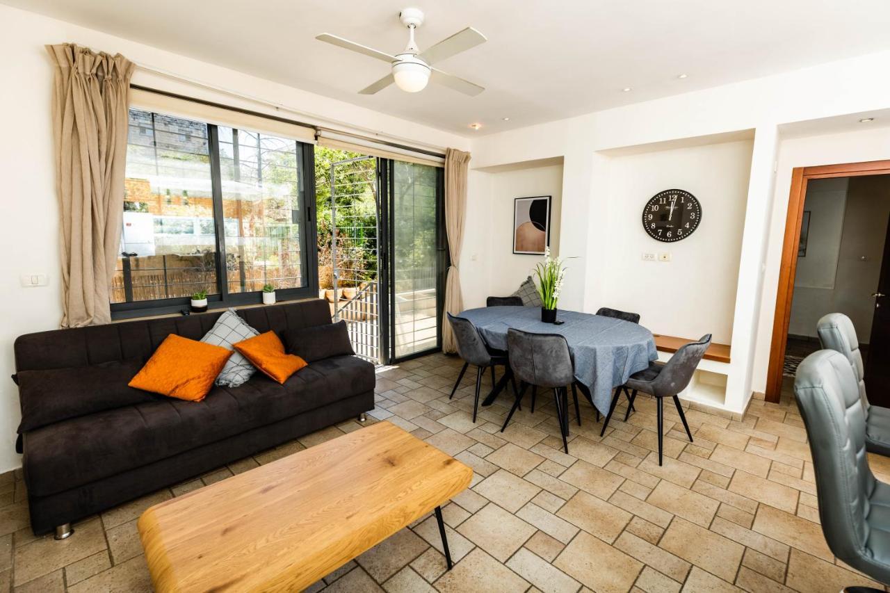 Central On Hapalmach- 3-Bdr Apartment 예루살렘 외부 사진