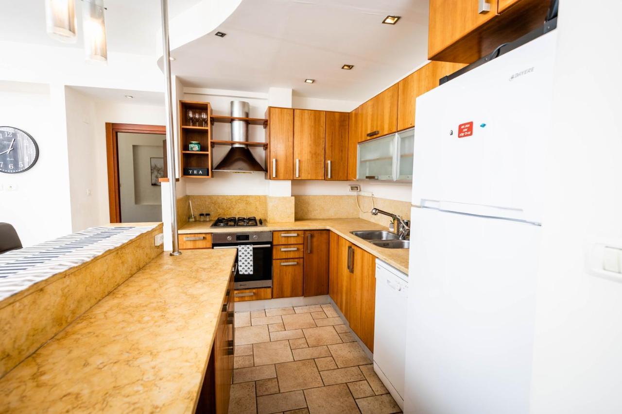 Central On Hapalmach- 3-Bdr Apartment 예루살렘 외부 사진