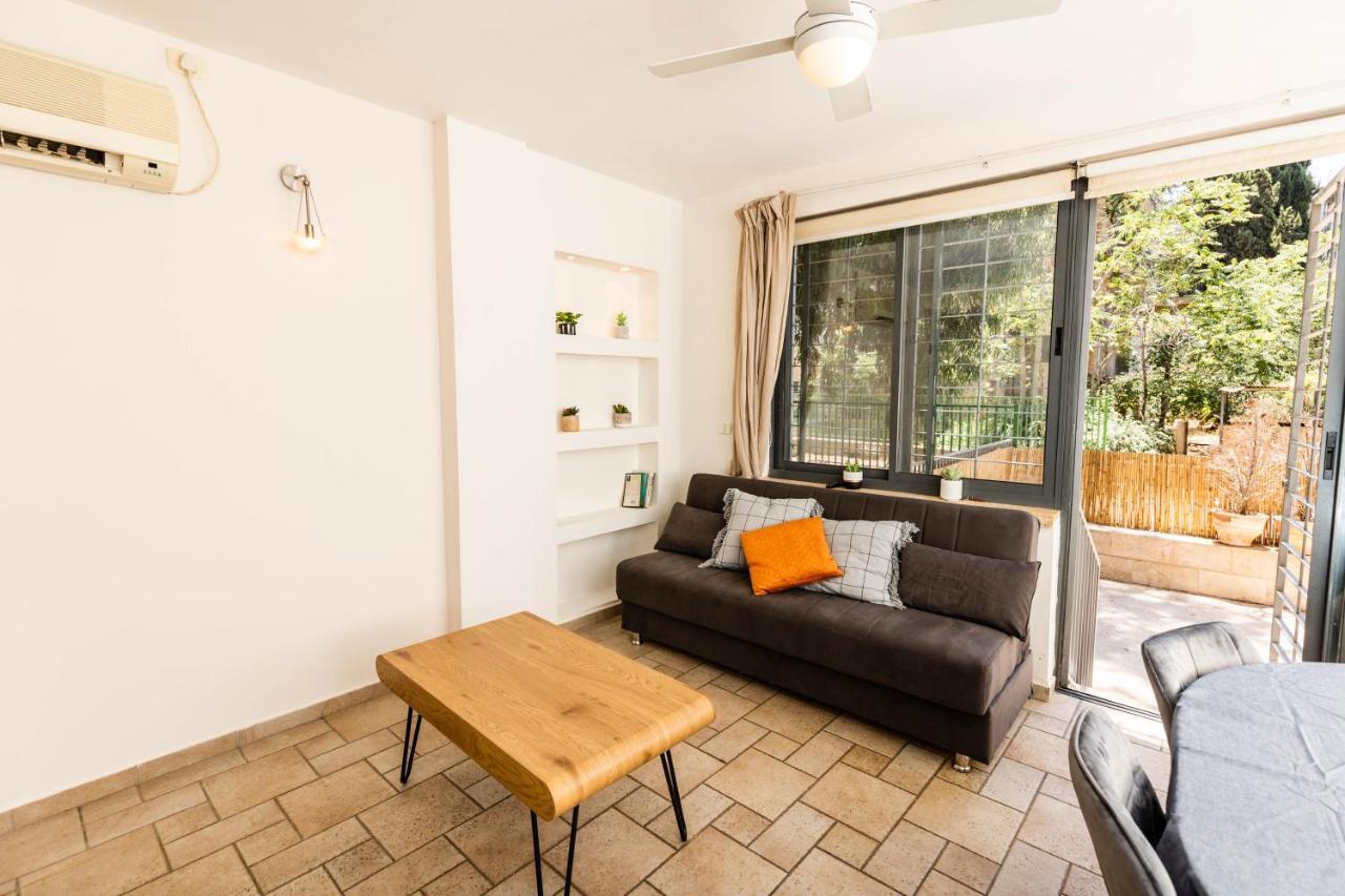 Central On Hapalmach- 3-Bdr Apartment 예루살렘 외부 사진